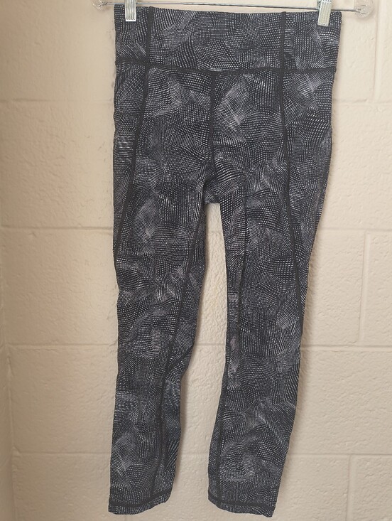 lululemon athletica Pants - Lululemon workout Tights - Size 6